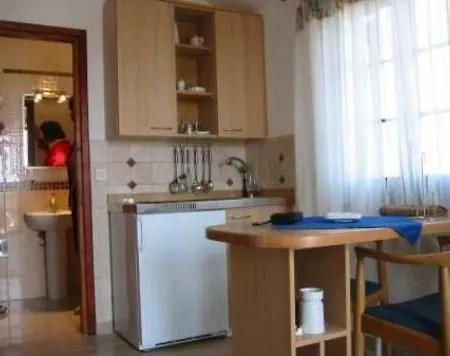 In With Seaview, Terrace, Air Condition * Ždrelac